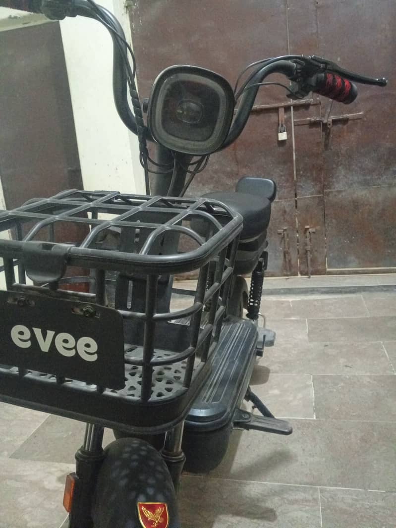 evee Bick chargeabale just like new 1