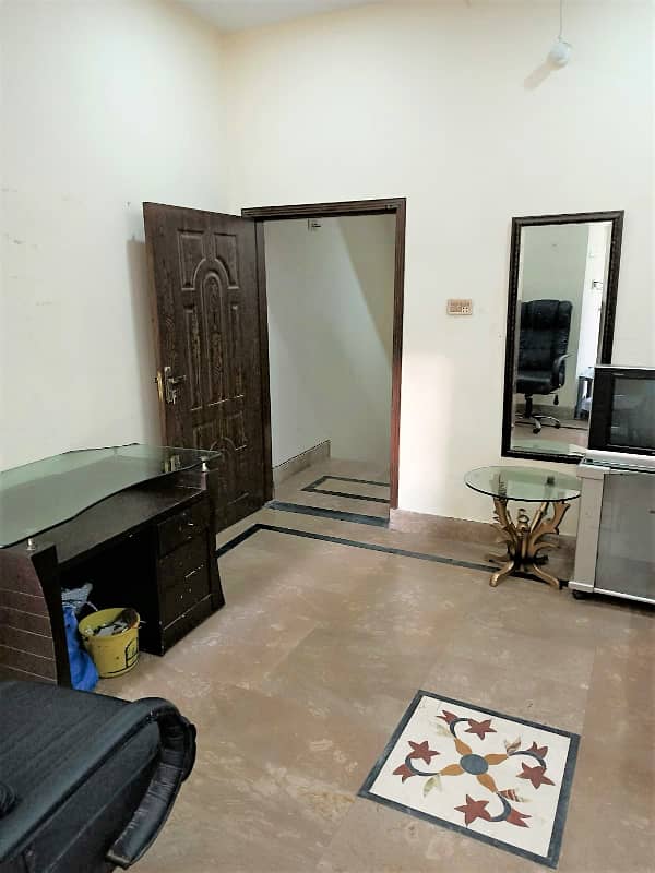 Furnish room gulberg 3 ac Fridge 2nd floor 5