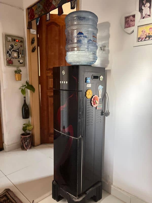 WATER DISPENSER 4