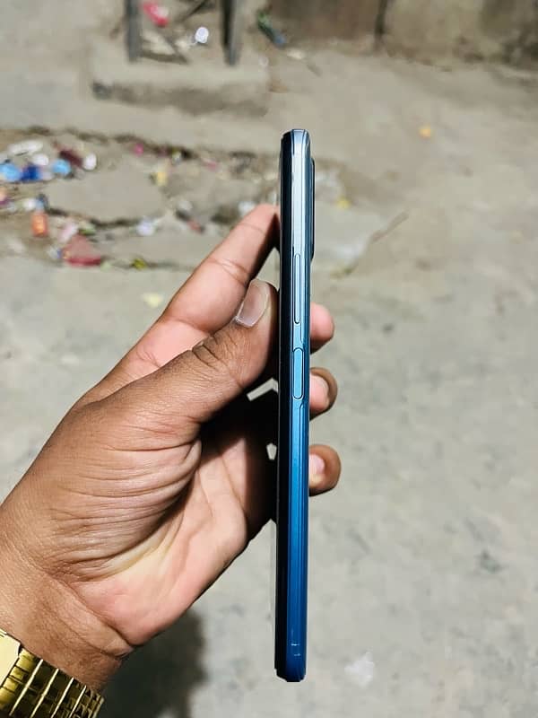 vivo y15s 3