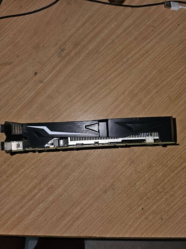 saphire rx560 4gb prestine condition 3