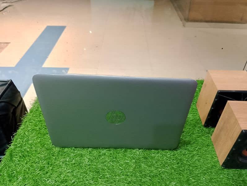 8th generation laptop 10