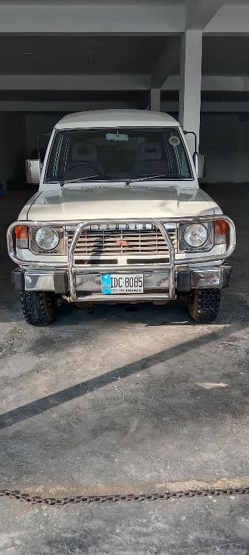 Mitsubishi Pajero 1989 1