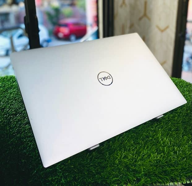 DELL XPS 9510 touch 4K i9-11Th Gen 16/256 4GB RTX 3050Ti 5