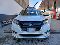 Honda Vezel Z Sensing - 2019 (4.5 Grade)