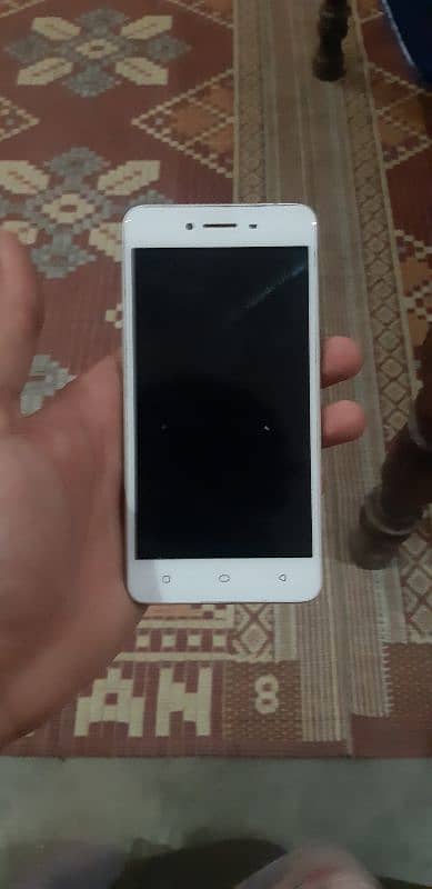 Oppo A37 1