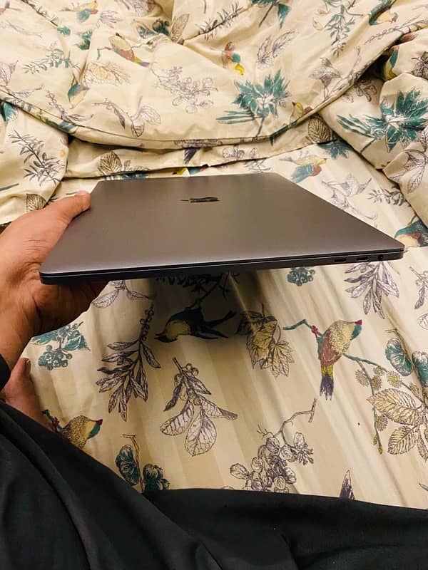 MacBook Pro 2019 3