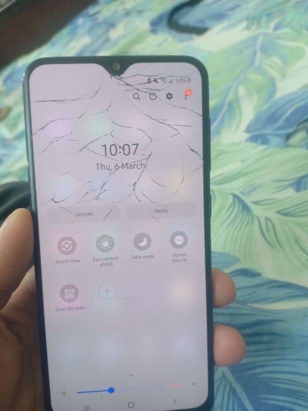 Samsung A30s 4Gb 128GB glass crack lakin full working main ha 1