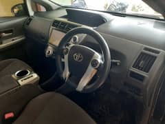 Toyota Prius Alpha 2012