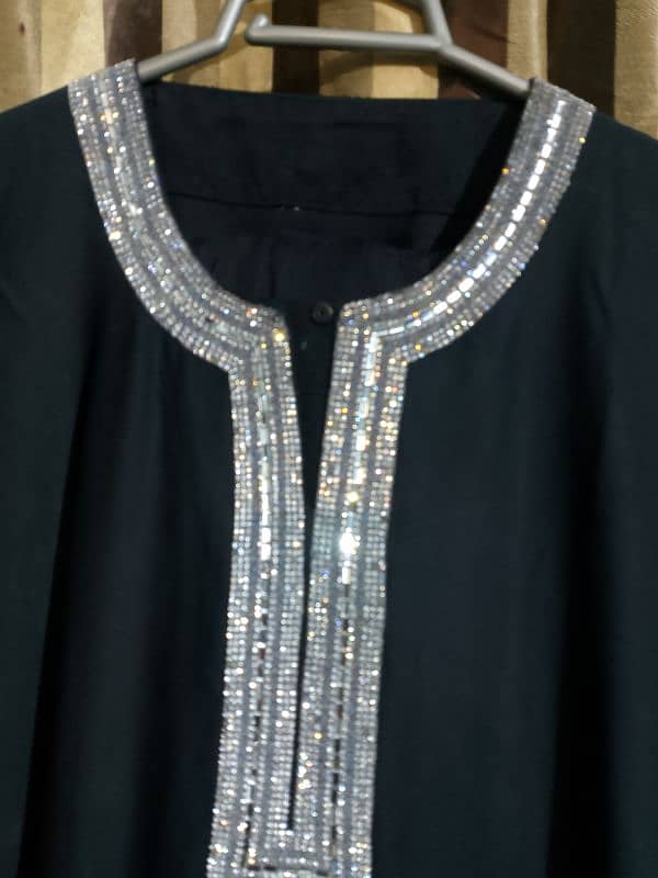 Burkah with Shafoon Dupatta want to sell urgent sister bargng Allow 7