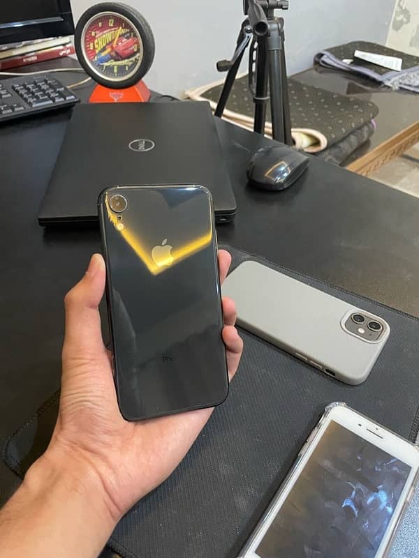 iPhone XR 2