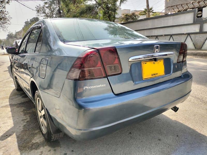 Honda Civic EXi 2004 1