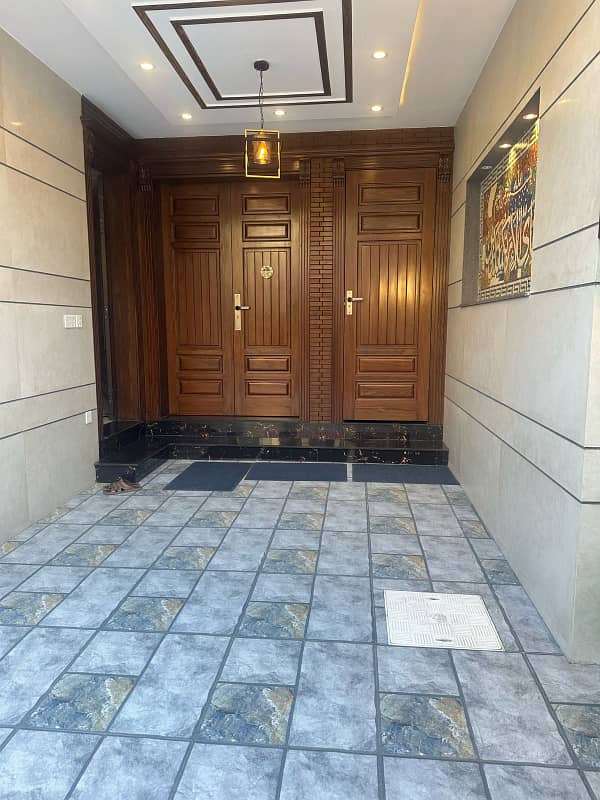 5 Marla Brand New Luxury House For Sale In Bahria Town Lahore. 2