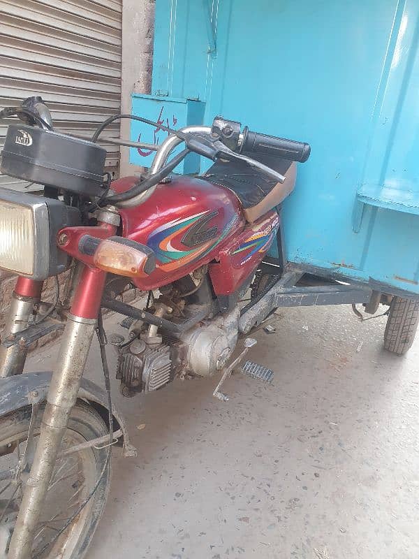 Loder Cabin Wala Rikshaw for sale 1