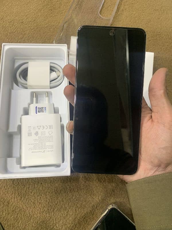 Vivo y200  8gb ram 256gb memory 2