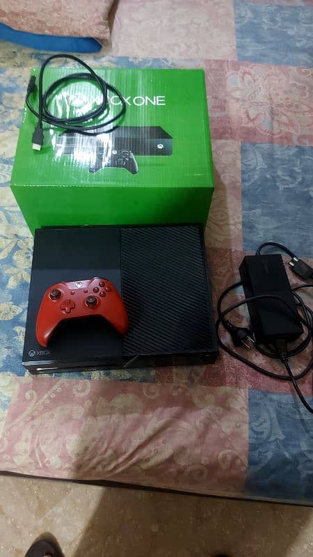 Xbox One 1TB with Box & Controller 0