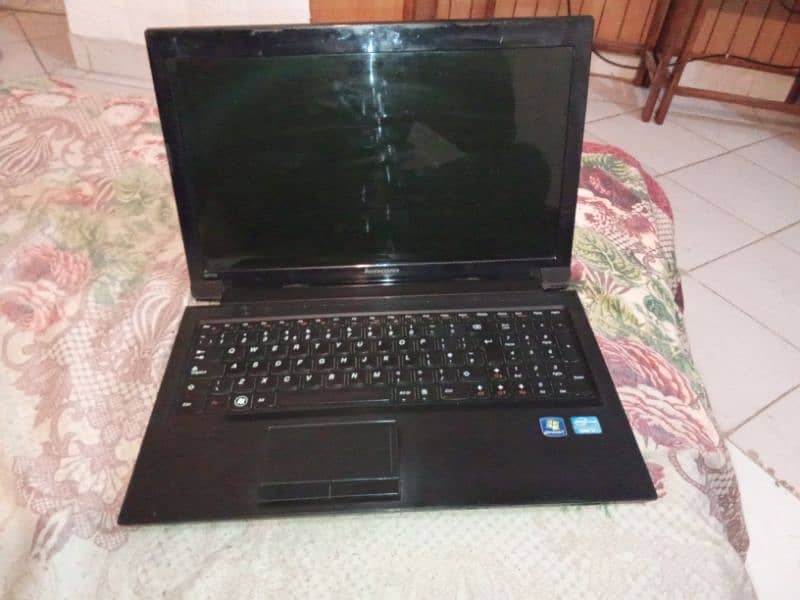 Lenovo B570e core i7, 8 GB Ram, 500 GB Hard second Generation 1