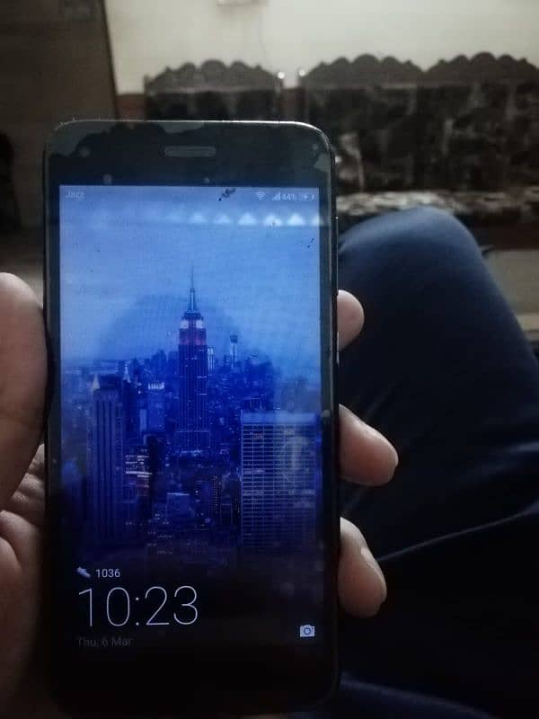 Huawei y6 pro dual sim 0