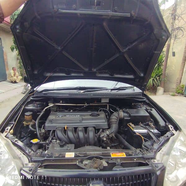 Toyota Corolla 2004 SE SALOON in genuine condition 5