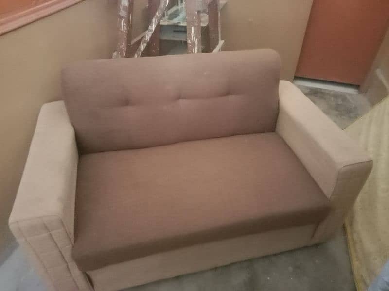 3 seater sofa 0