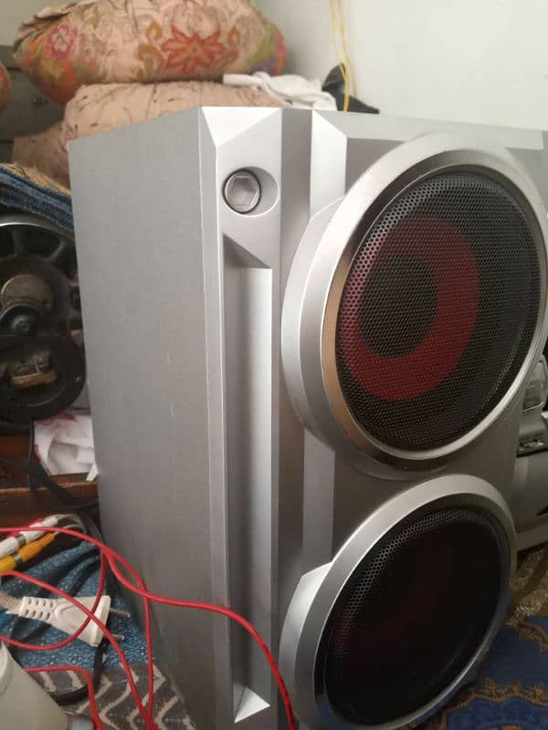 Amplifier+ speakers+buffer 7