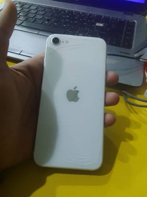 iPhone SE 2020 NON PTA 64GB 0