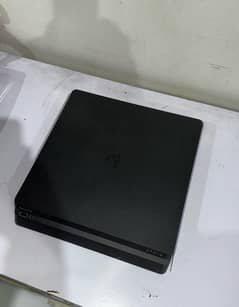 PS4 Slim + Controllers + Games