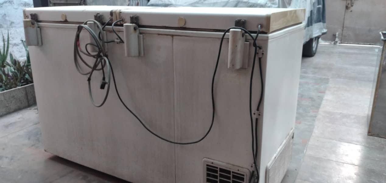 Best Waves deep freezer for sale 2