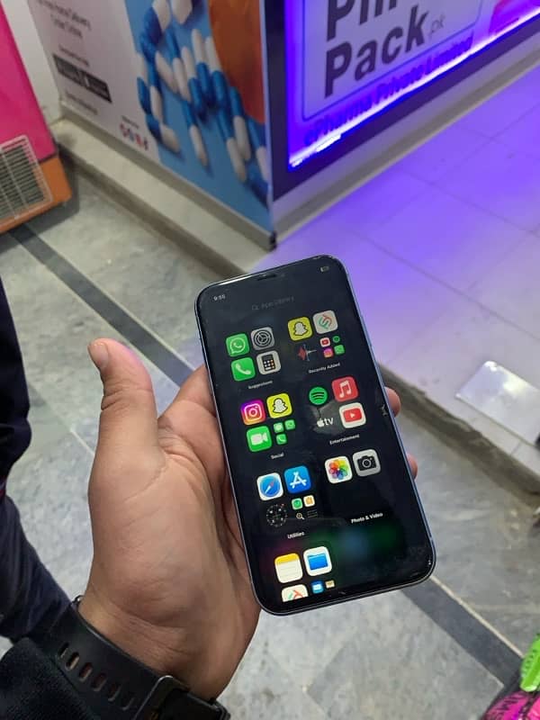 Iphone Xr 64gb water pack non pta jv 4