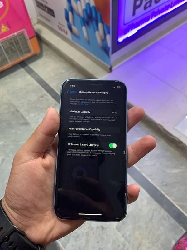 Iphone Xr 64gb water pack non pta jv 11