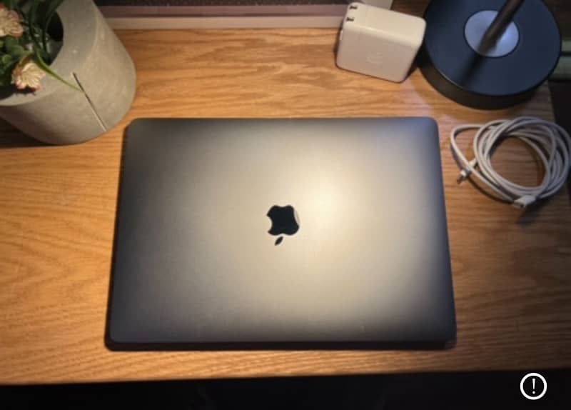 MACBOOK PRO 2