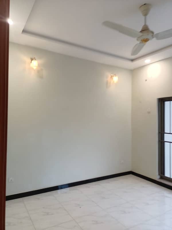 Book A Good Location 10 Marla House In DHA Sector A - Rachna Villas 5