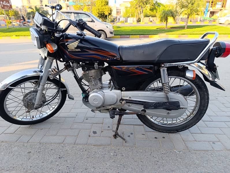 Honda CG 125 9