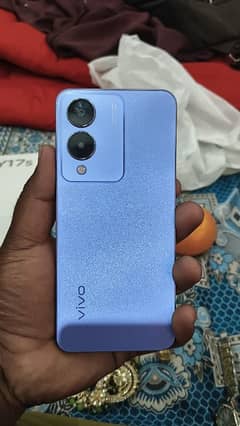 Vivo y17s 4/128gb box and original charger available