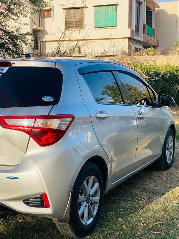 Toyota Vitz 2018 4