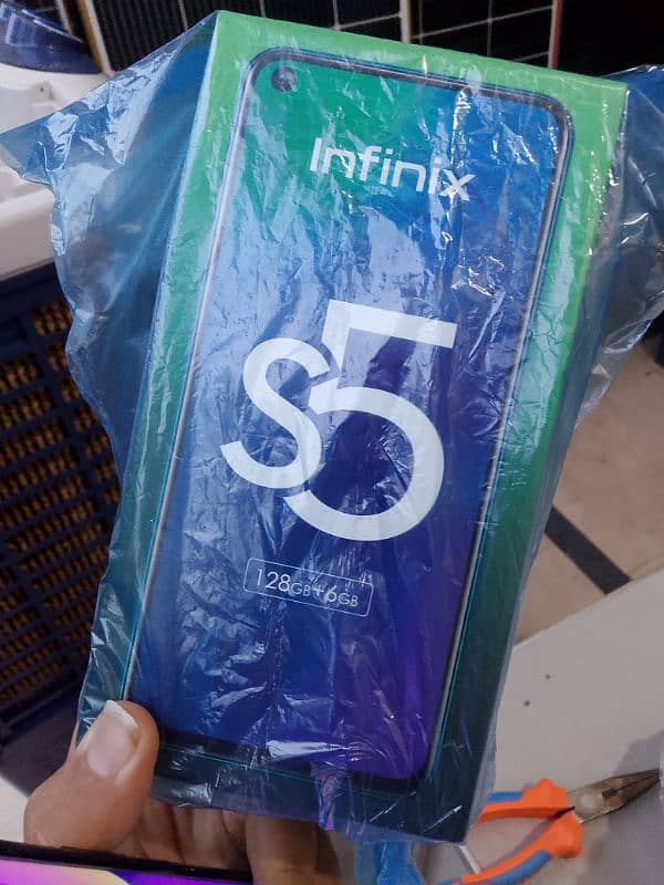 infinix s5 6/128 GB Ma Ha 0