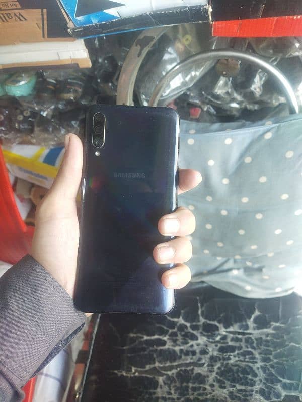 Samsung a30s 4 128 sele in exchange 1