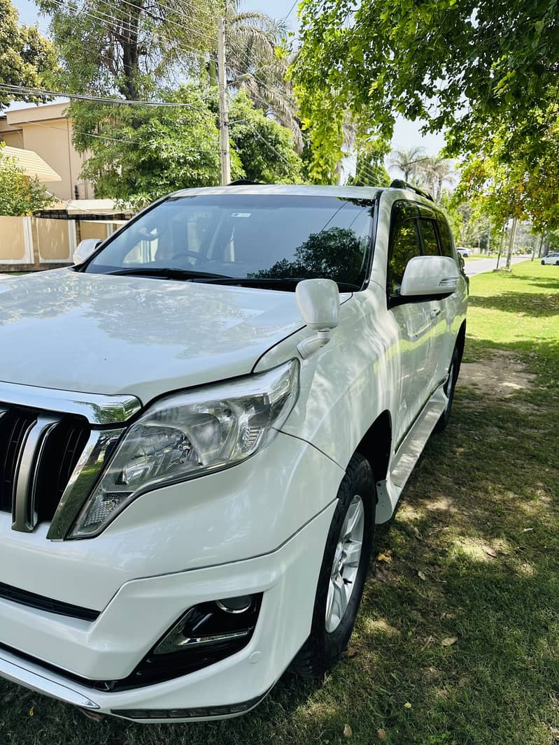 Toyota Prado 2011 1