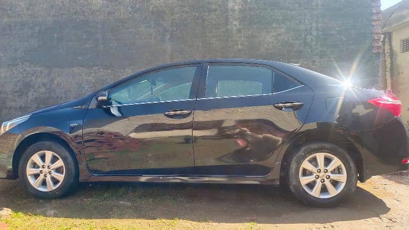 Toyota Altis grande 1.8 2015 9