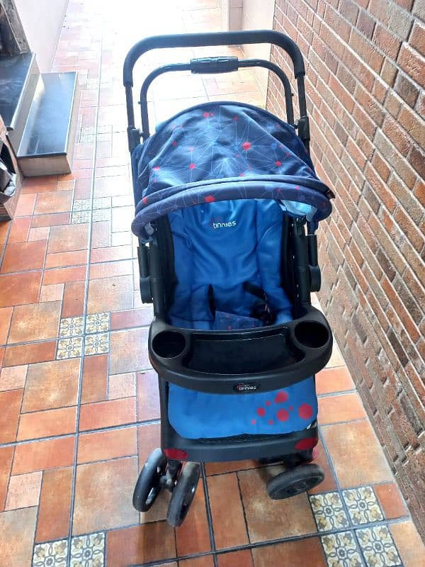 Tinnies baby stroller/ pram 1