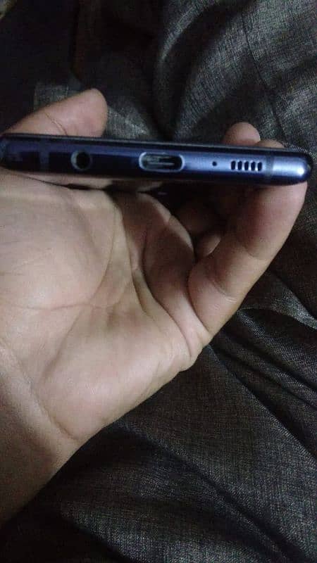 Brand new samsung A71 5g 8/128 non pta with no scratch 5