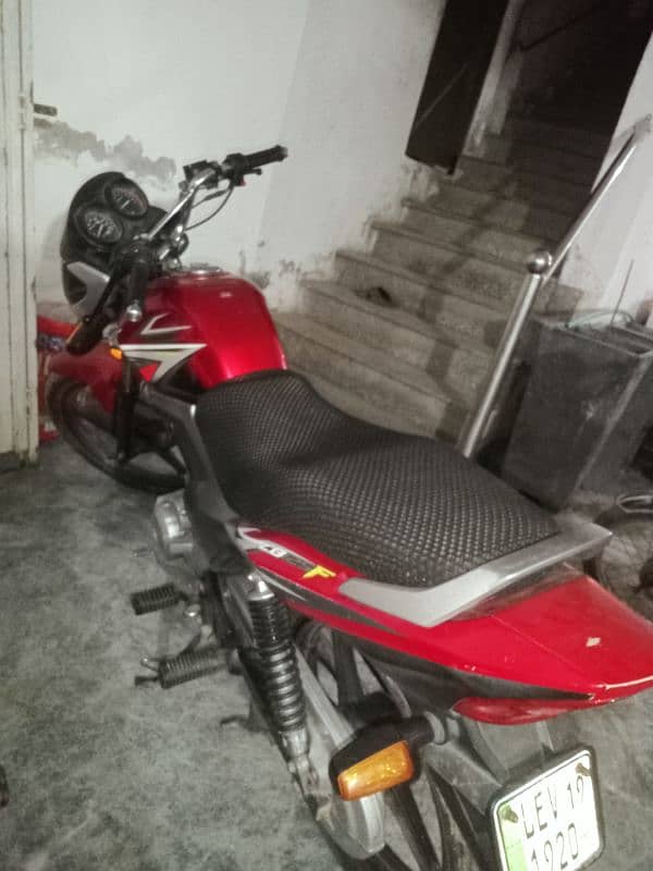 Honda CB 125 2