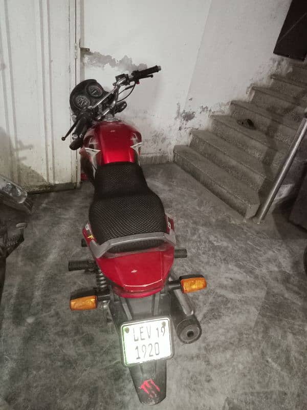 Honda CB 125 5