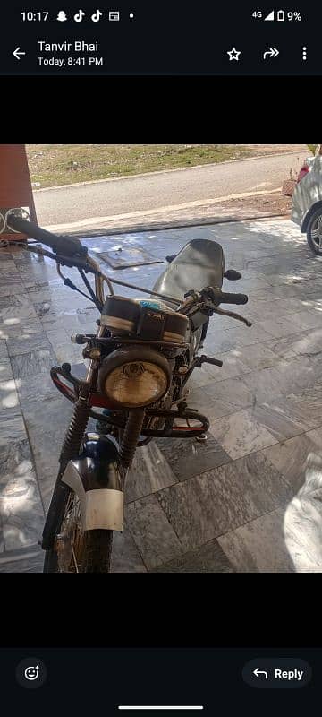 like new GS 150 BIKE SUZUKI 2