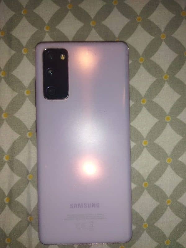 samsung s20 fe (lavender) 2