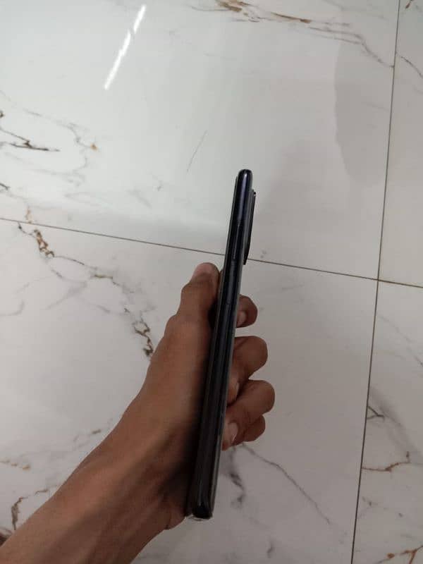 Redmi Note 10 Pro 6/128 with complete box and charger 2