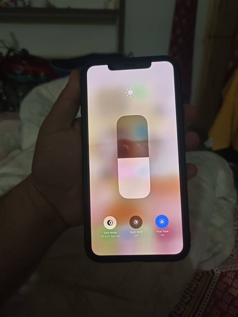 Apple iPhone 11 Pro Max 2