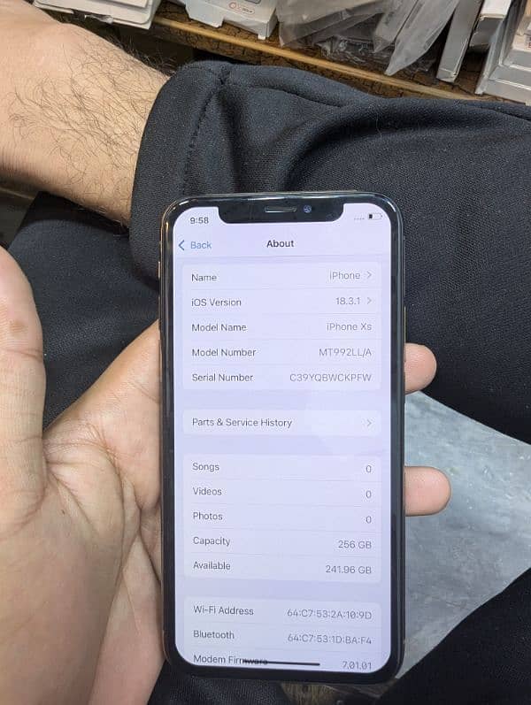 iphone xs 256gb non pta condition 10/9 4