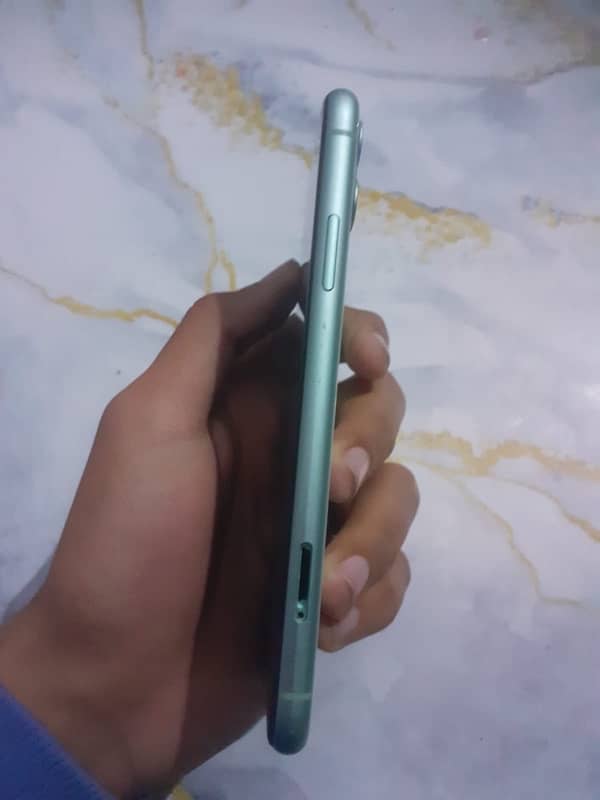 iphone 11 3