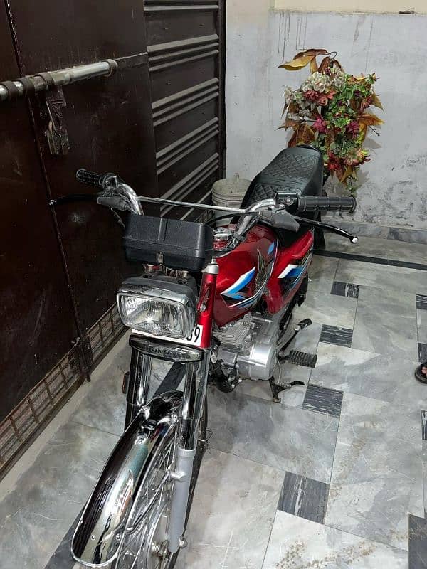 honda 125 model 2024 urgent sale 4